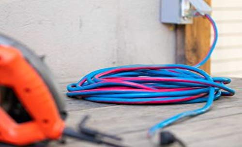 US Wire and Cable 14/3 Gauge x 25-Foot Extreme Cold Weather Extension Cord – Heavy-Duty, 221°F to - 94°F Rating, Lighted Plug, Blue and Red, SJEOOW, Weather-Resistant, Ideal for Outdoor & Indoor Use 25 ft