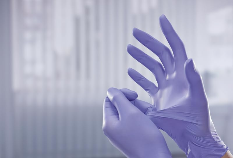 B. Braun Vasco Nitrile light disposable gloves, examination gloves, size M, 100 pieces