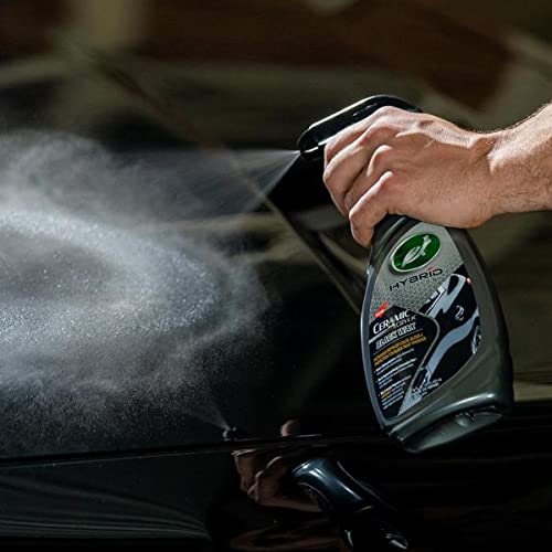 Turtle Wax 53447 Hybrid Solutions Ceramic Acrylic Black Spray Wax Formulated for Black Car Paint, Fills Scratches and Swirl Marks, Provides Water Repellency, Lasting Protection and Shine, 16 oz 32 Fl Oz (Pack of 1)