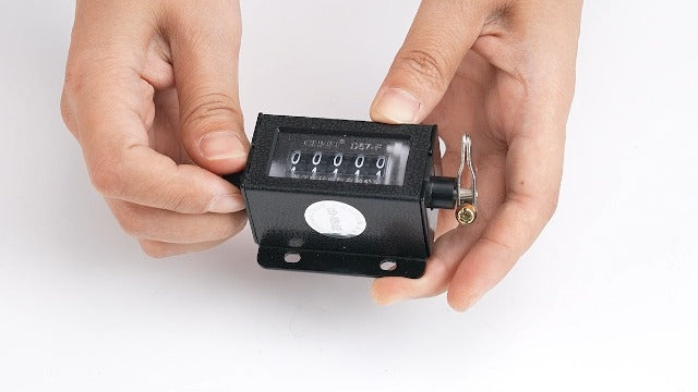 Aramox D67-F 5-Digit Mechanical Hand Counter Resettable