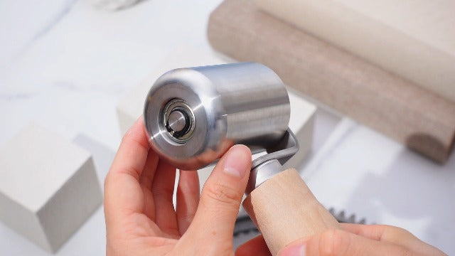 2-1/2" Steel Seam Roller for Rv Roof Repair, Heavy Duty Curved End Ball Bearing Sealant Steel Seam Roller with Wood Handle for Vinyl Flooring Sealing Edges