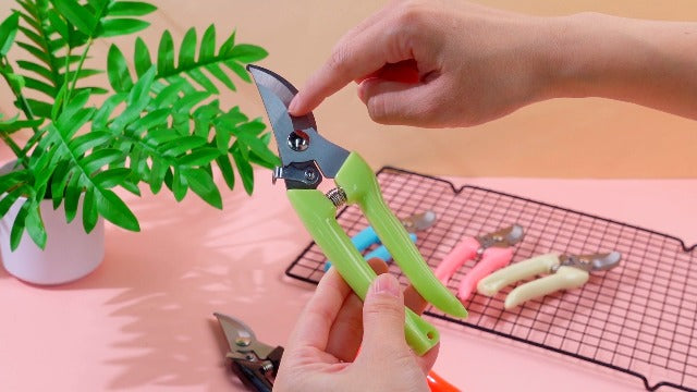 Lothee 12 Pcs Flower Stem Cutter Gardening Scissors Floral Clippers