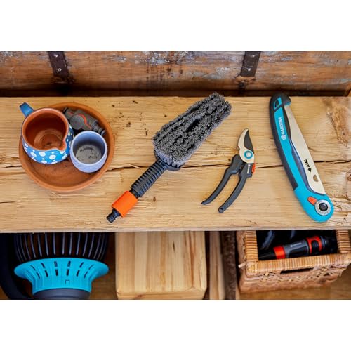 Gardena Cleansystem Wash Set with Hand-Held Brush M Soft: Wet Cleaning Brush for Smaller, Sensitive Surfaces, with Water-Flow Regulation, incl. soap Sticks for Effective Washing (18863-20)
