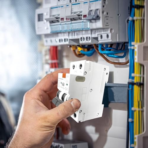 RCBO FI/LS Switch Type A B16 30mA 6kA 1P+N DIN Rail | Reliable protection against residual current, overload, and short circuit for safe electrical circuits in homes and businesses. Curve B 16 A