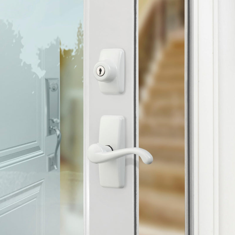 Ideal Security GL Door Lever Set with Keyed Deadbolt Lock for Storm and Screen Doors, White (4-Piece Set) 4-piece set