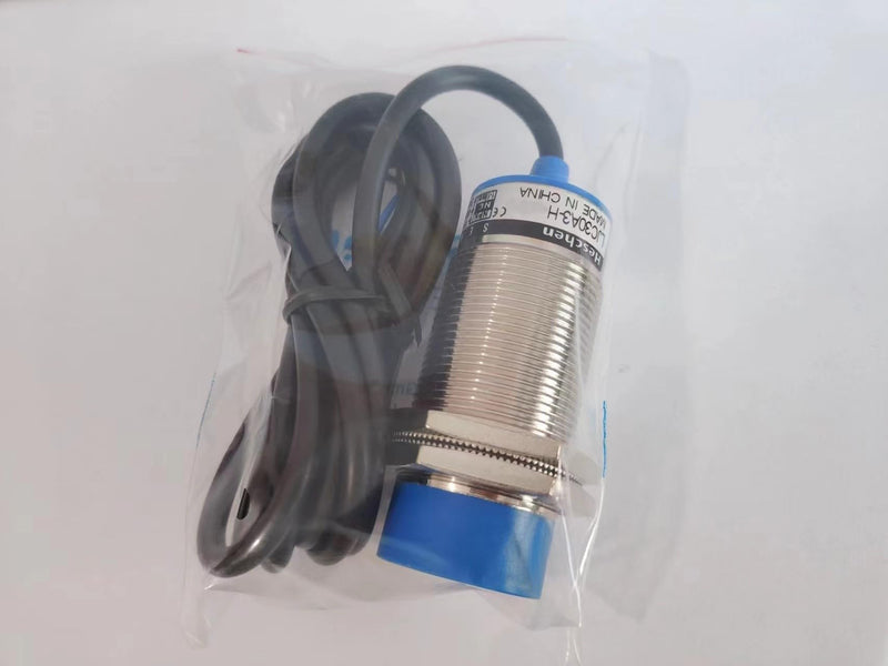 Heschen Capacitive Proximity Switch Sensor Switch LJC30A3-HJ/EZ Detector 1-15mm 90-250VAC 400mA Normally Open (No) 2 Wire