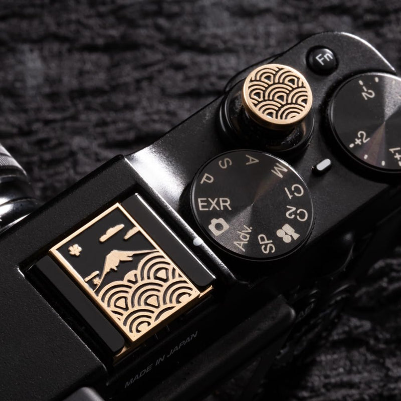 Wave Pattern Camera hot Shoe Cover Camera Shutter Button for Fujifilm X-T50 X-S20 X-S10 X-T4 XT30 for Nikon Z6iii Z7 Z30 Z50 ZF (Brass YH Set) Brass YH Set