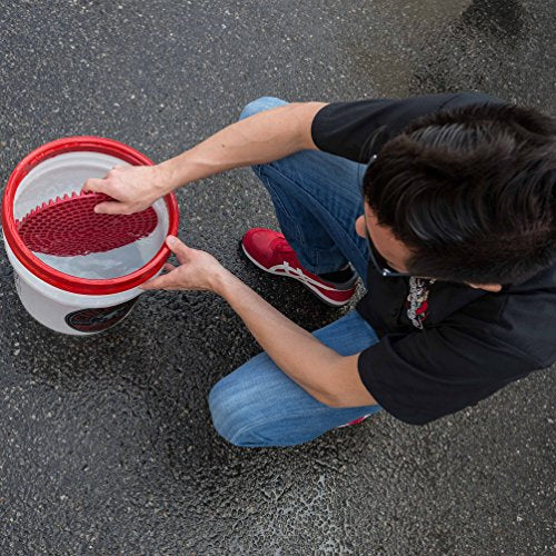 Bucket Boss Auto Boss Wash Boss Organizer for a 5 Gallon Bucket, with Fast-Drying, Exterior Mesh Pockets & Chemical Guys DIRTTRAP02 Cyclone Dirt Trap Car Wash Bucket Insert, Red