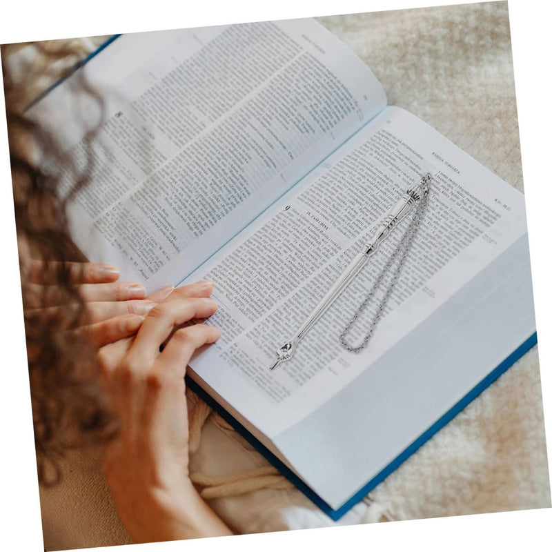 Jewish Bible Reading Pointer Tool - Elegant Silver Metal Finger Yad for Bar Mitzvah Torah Reading and Home Use - Ergonomic Design for Efficient Reading