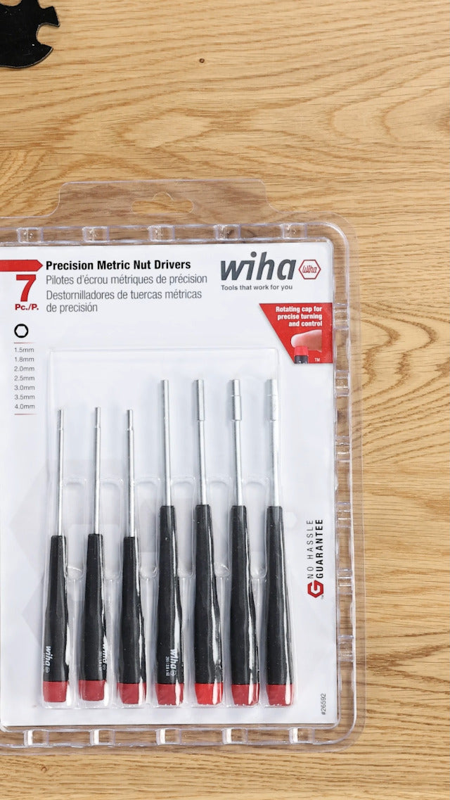 Wiha 26592 Nut Driver Set, 7 Piece, Metric, Precision Handle, Extra-Long, Chrome-Plated Metric Set