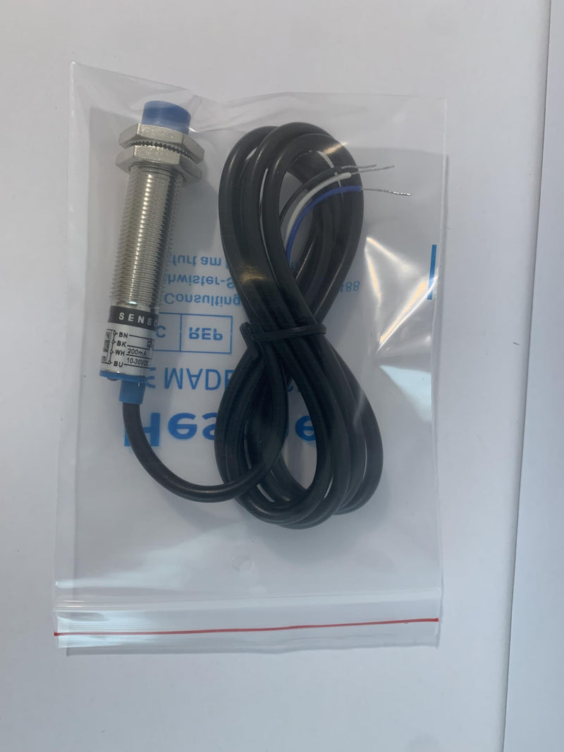 Heschen Inductive proximity switch with sensor LJ12A3-4-Z/AY, detector 4mm, 10-30V, 200 mA, PNP NC (normally closed), 3 wires
