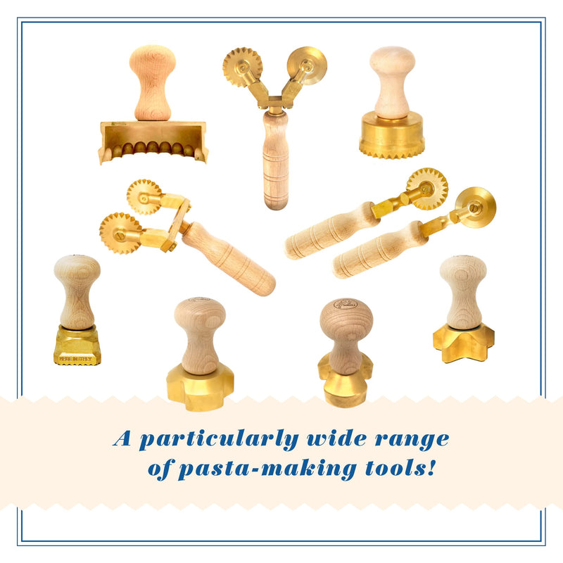 La Gondola Homemade Ravioli Stamp - Round Smooth 1.5in | Italian Pasta Making Tool for Home and Business | Brass & Natural Wood | Sturdy & Easy to Use Ravioli Stamp | Ravioli Cutter Made in Italy Round 42