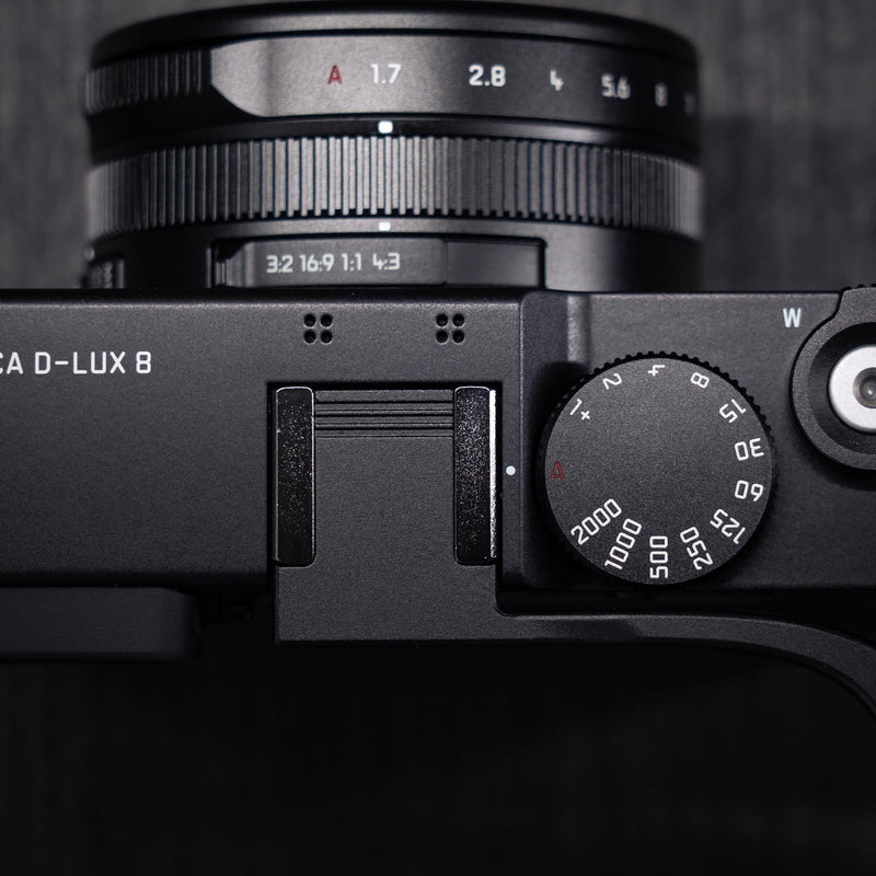 Metal Thumb Up Grip for Leica D-LUX8 DLUX8 Camera, Hot Shoe Thumb Rest Support Grip ，Exclusive Vintage Anti-Slip Pattern, Enhance The camera's Grip Feel (Black) Black