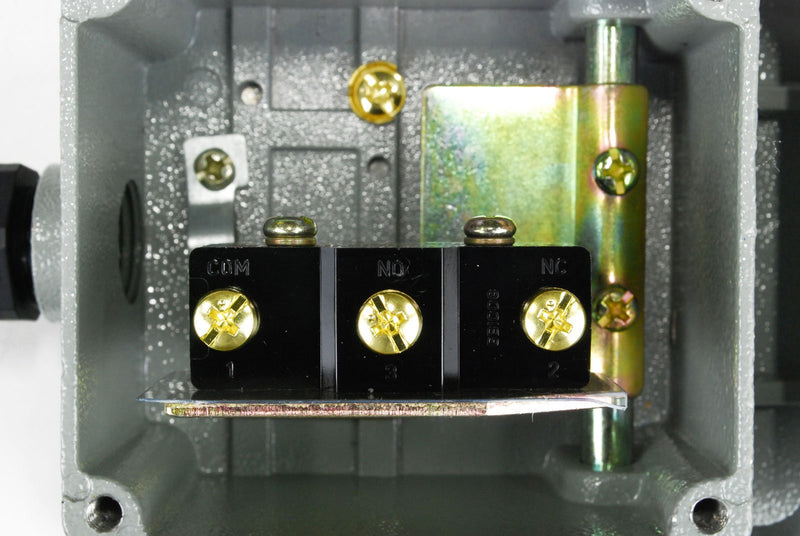 TEMCo Heavy Duty Foot Switch CN0003 - Cast Aluminum Foot Switch 15A SPDT Electric Pedal Momentary 5 Year Warranty