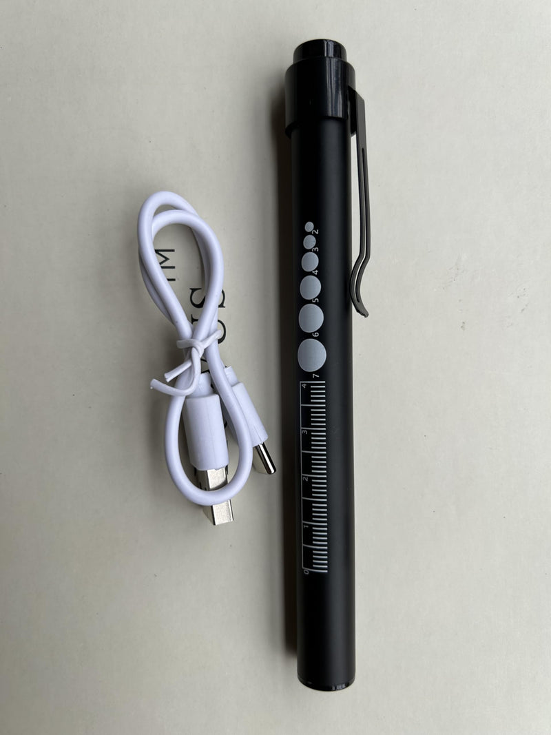 LEKIA Medical Pupil Light, Diagnostic Light, Nurse Emergency Service Accessories with Pupil Measuring Device and Ruler, Rechargeable USB LED Penlight for Nurses, Student Doctors, 1 Piece, Black