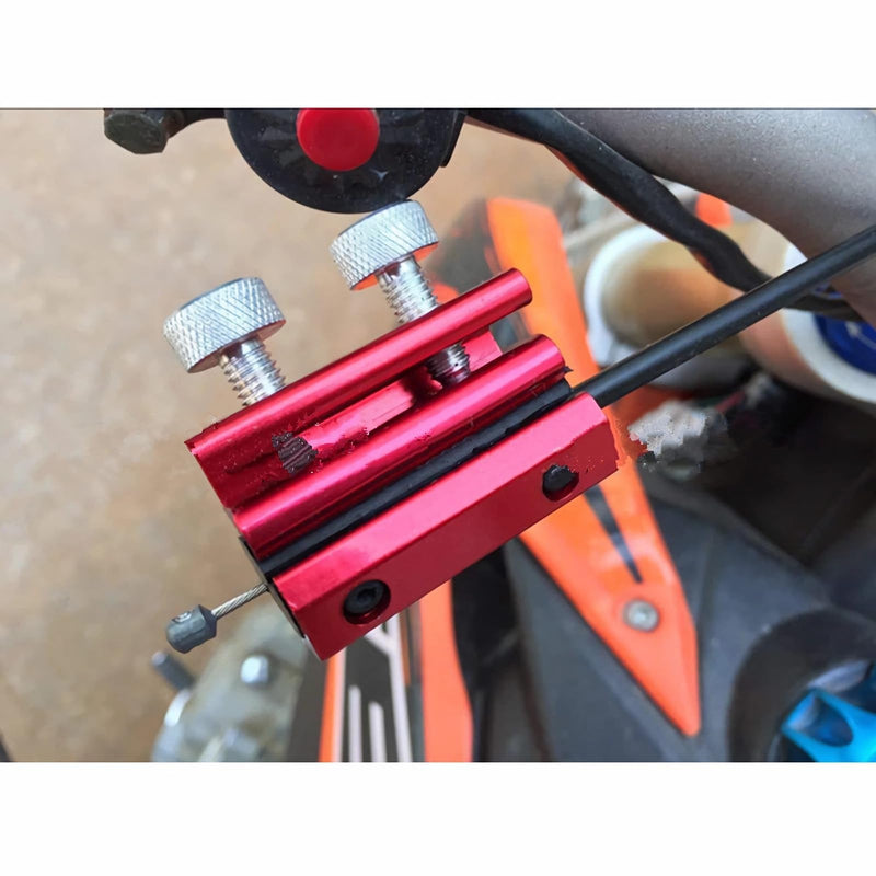 Red Cable Lube Tool, Cable Luber Tool Throttle Puller, Bicycle Cable Refueling Adjustment Tool, Suitable for Motorcycle Cable Lube Tool, Motorcycle, Car, Dirt Bike, Bicycle Clutch Cable Lube Tool Red