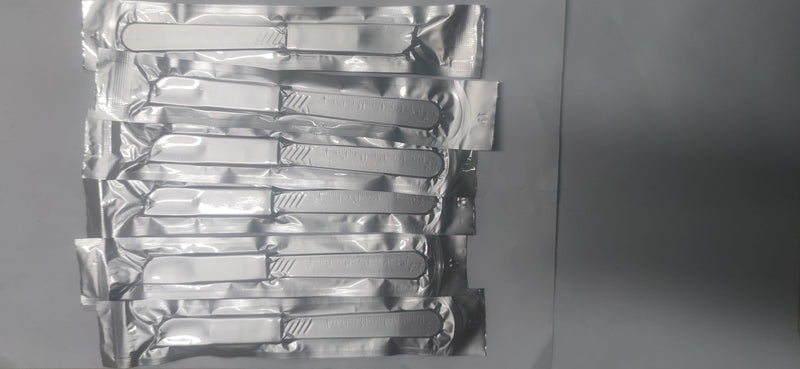Disposable plastic surgical scalpel knives, disposable scalpel blade, sterilized disposable scalpels, disposable scalpels figure 11 with protective cap, individually sterile packed, (pack of 6) No. 11-6PC