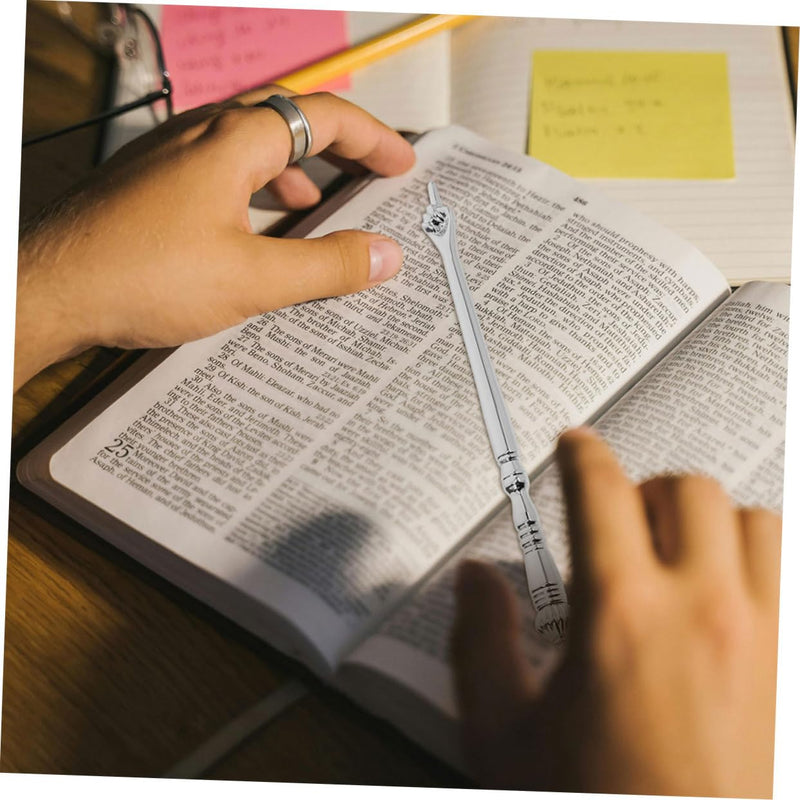Jewish Bible Reading Pointer Tool - Elegant Silver Metal Finger Yad for Bar Mitzvah Torah Reading and Home Use - Ergonomic Design for Efficient Reading
