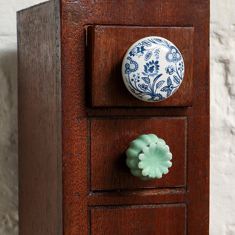 TRINCA-FERRO Set of 6 Ceramic Round Handmade White and Blue Floral Knob for Cabinets Dresser Drawers Laundry Room Closet Doors Knobs for Interior/Exterior | Office | Bedroom | Bathroom | Kitchen | Beckenham