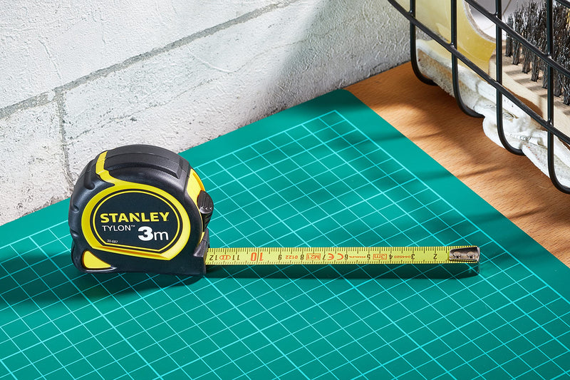 Stanley 1-30-687 Tylon tape measure, 3 m, Tylon polymer protective layer, sliding end hook, plastic housing