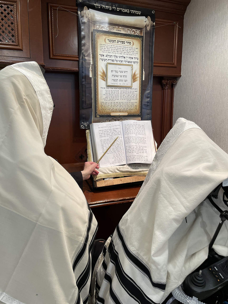 Torah Book Scalable Extendable Hand Pointer with Pocket Clip 14 CM Scalable to 27 CM Plus Steel Bead Chain Great Bar Bat Mitzvah Gift (Silver) Silver