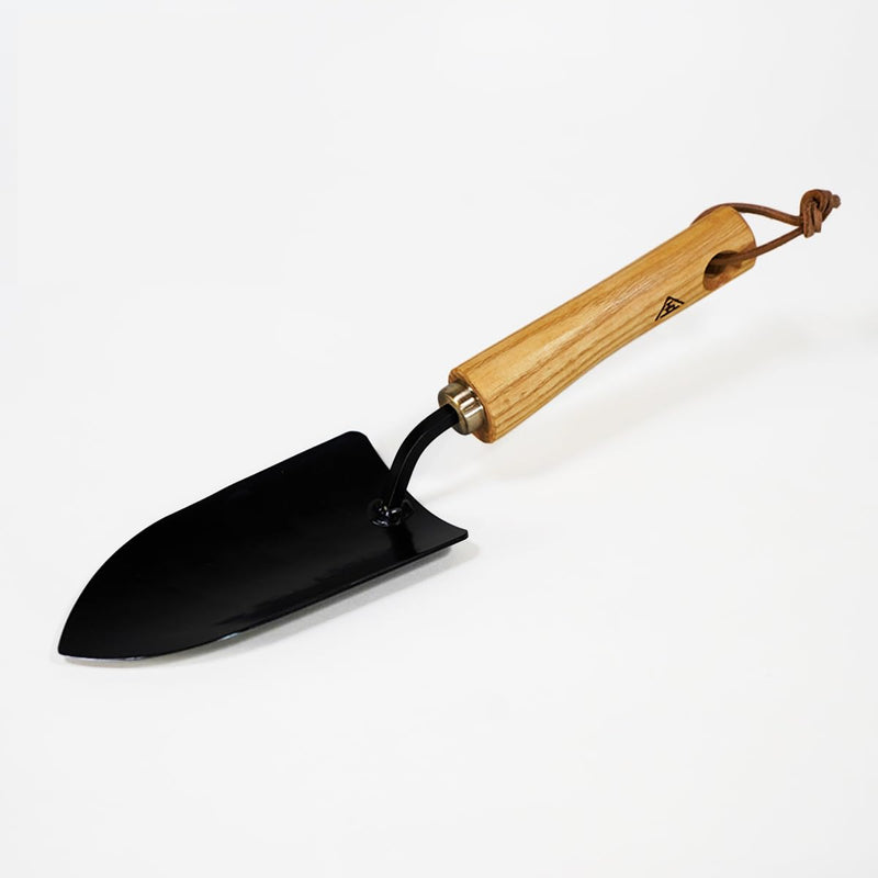 Hand Trowel by Nokaji Yamago – Premium Japanese Garden Tool, Forged by Master Blacksmiths in Sanjo, Japan (Large) Large
