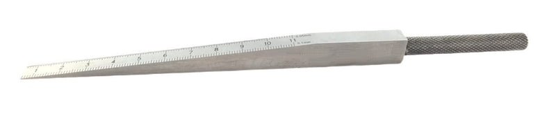 WRS precision measuring wedge made of steel, matt chrome-plated, measuring range 0.5-11 mm, 110 mm long, reading: bottom 0.1 mm/top 0.05 mm, scale lasered, in a case