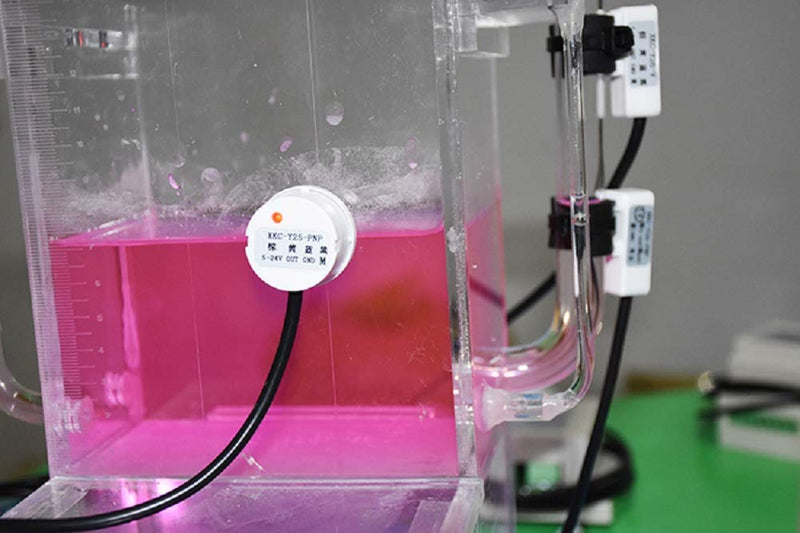 Taidacent Non-Contact Liquid Level Sensor Contactless Water Level Sensor Externally Attached Liquid Induction Level Switch Water Level Switch (PNP Output(5-12V)) PNP Output(5-12V)