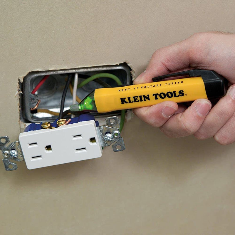 Klein Tools 69149P Multimeter Test Kit, Klein Digital Multimeter, Noncontact Voltage Tester and Outlet Tester, Leads and Batteries Included Multimeter Kit