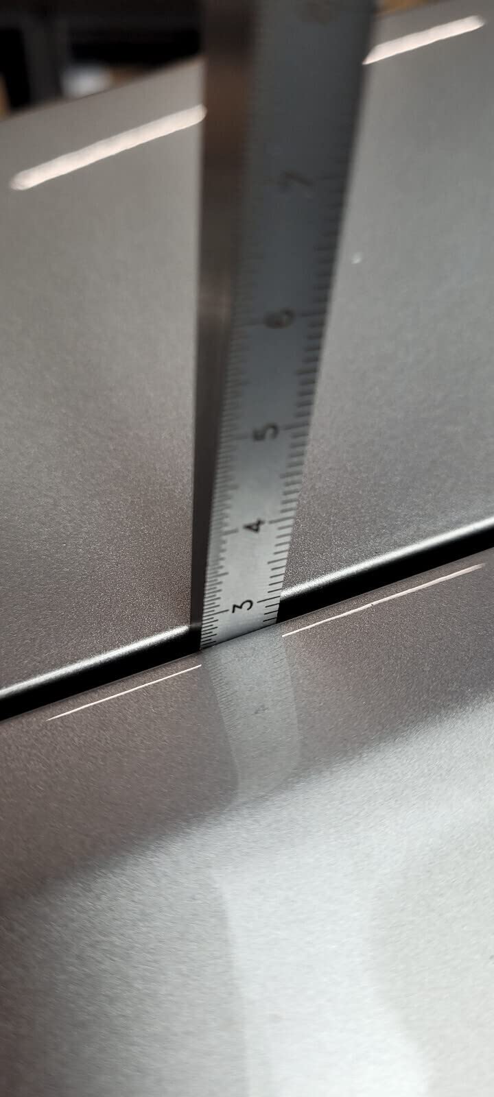WRS precision measuring wedge made of steel, matt chrome-plated, measuring range 0.5-11 mm, 110 mm long, reading: bottom 0.1 mm/top 0.05 mm, scale lasered, in a case