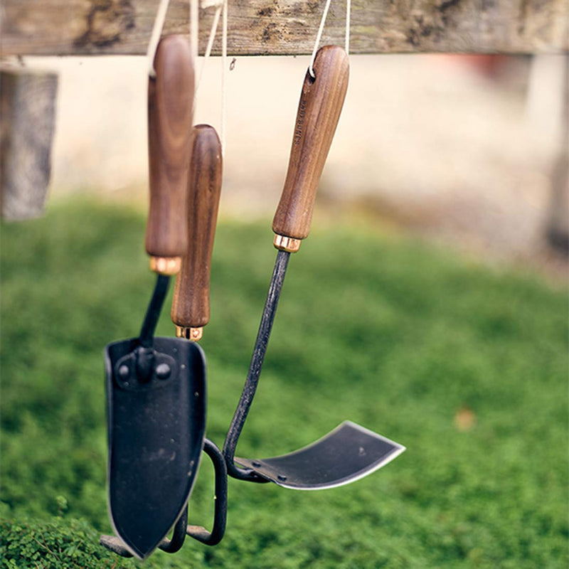 Barebones | Walnut Square Hoe - Curved Blade & Comfortable Grip