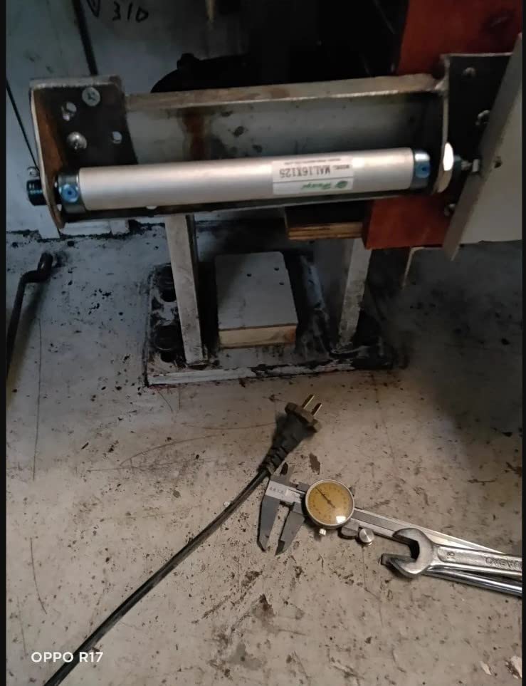 Othmro MAL20x100 Air Cylinder 0.79in Bore 3.94in Stroke Double Action Air Cylinder 1/8PT Single Rod Double Acting Aluminium Penumatic Quick Fitting Mini Air Cylinder for Pneumatic and Hydraulic System