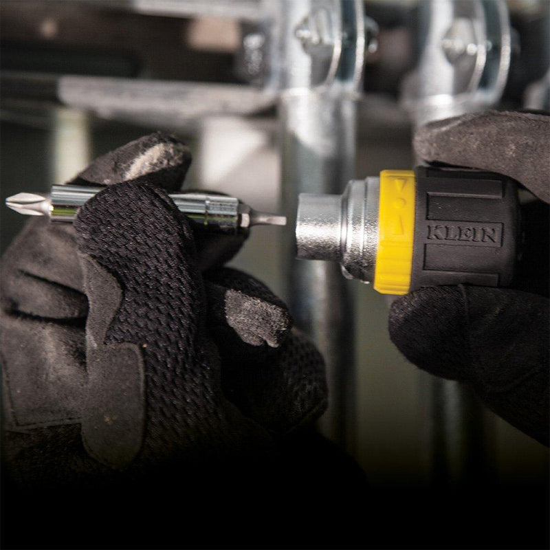 Klein Tools 32593 6-In-1 Stubby Ratcheting Screwdriver with 4 Screwdriver bits, 2 Nut Driver Bits, and a Cushioned Grip