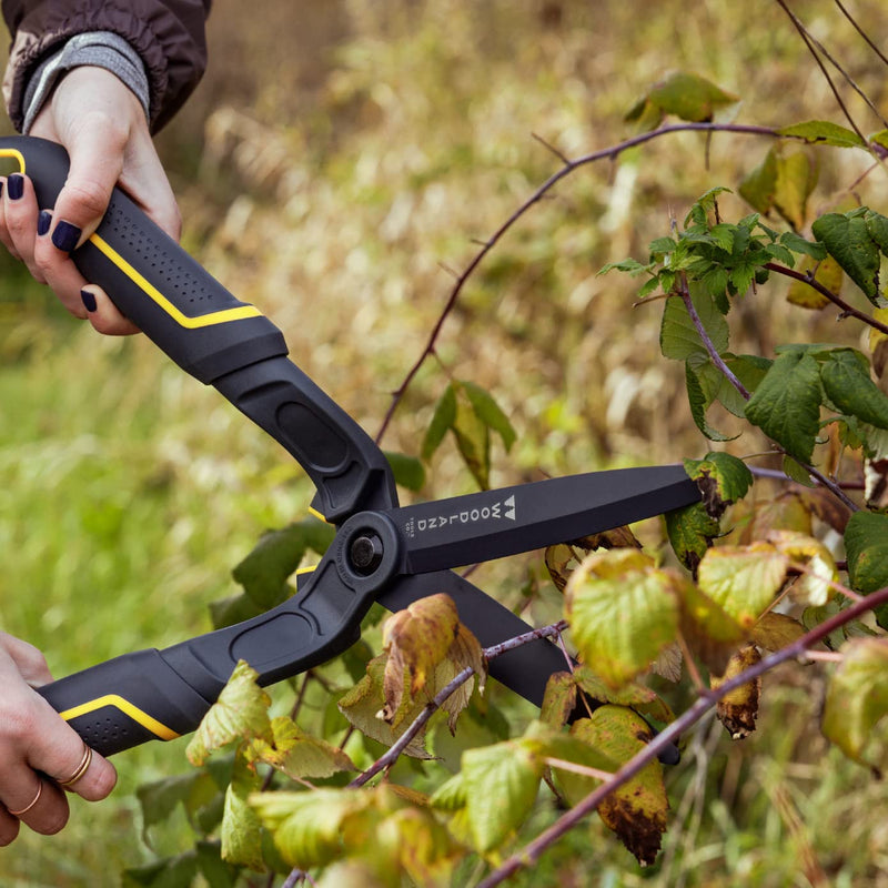 Woodland Tools Co. Duralight 16" Portable Mini Hedge Shear, Lightweight Gardening Hedge Clippers, Shrub Cutter, Plant Shears, Pruning Trimmer, Bush Shaper (20-4004-100)