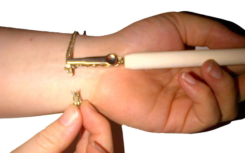 Bracelet Mate - Jewelry Helper - Bracelet Helper - Bracelet Fastener - White or Pink