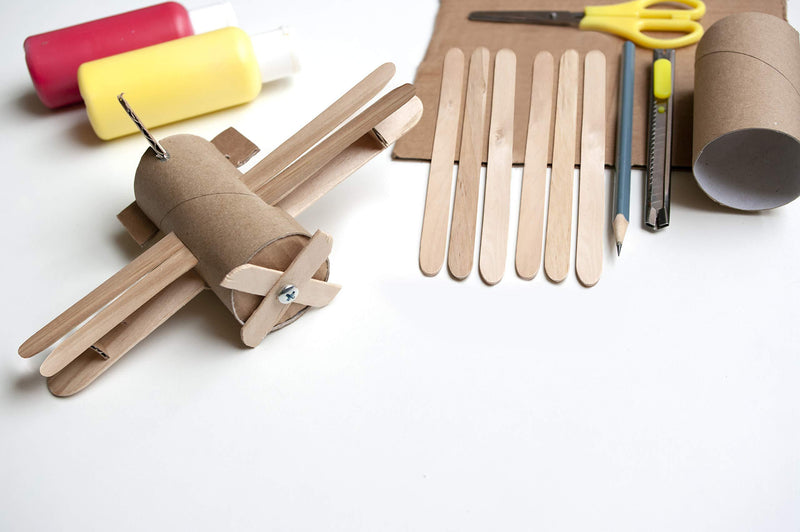 Makerstep 200 Natural Wood Craft, Popsicle Sticks for Crafts 4.5 Inch, Waxing Spatulas, Epoxy Resin Stirring, Ice Cream Candy Making and Garden Markers. Smooth, Splinter-Free, Wooden Wax Sticks