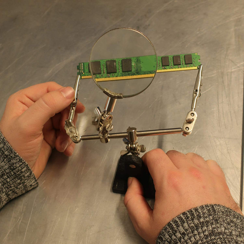 House of Goods - Third hand with clamp and magnifying glass - welding aid - with 2x magnifying glass