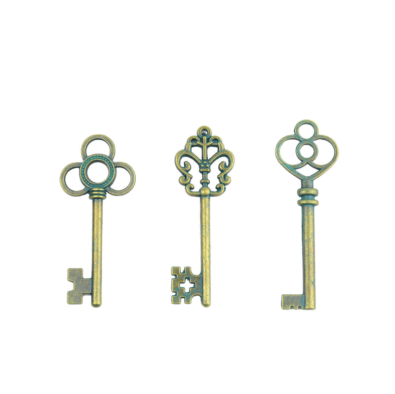 Aokbean Mixed Set of 30 Large Skeleton Keys in Antique Green - Set of 30 Keys