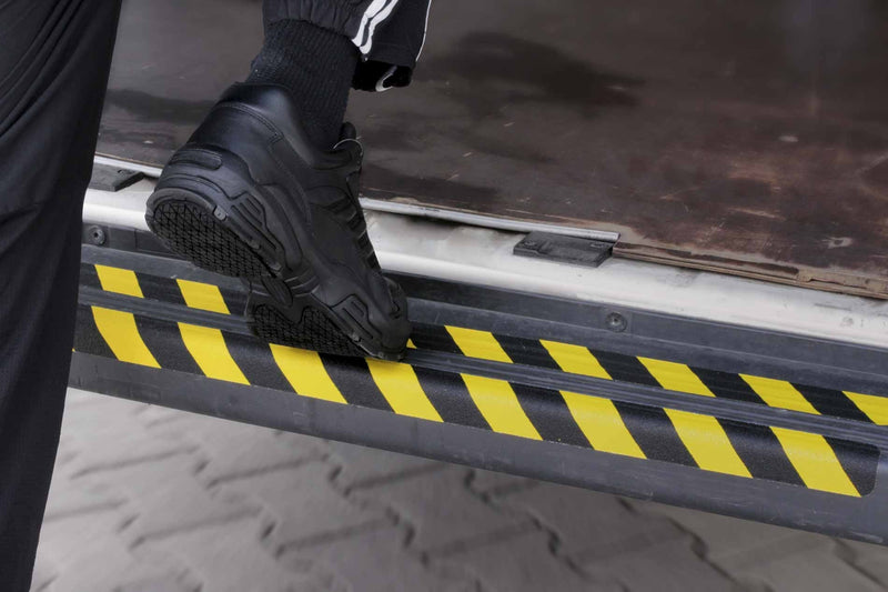 Incom Manufacturing Incom RE175 Gator Grip Yellow/Black Grit 2" x 5' Anti Slip Non Skid Safety Tape - 0805.1114
