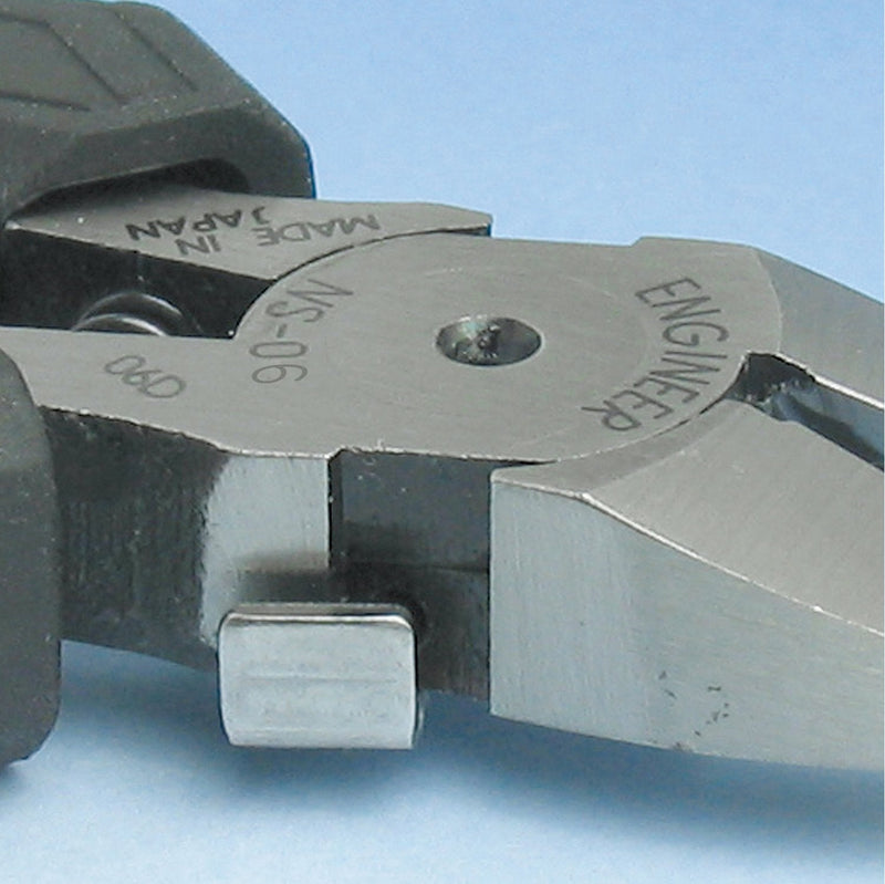 ENGINEER NS-06 Precision Mini Side Cutter, Micro Nippers, Professional Grade, ESD Safe with Hardened Carbon Steel Undercut Jaws ideal for work on PCB 112 mm