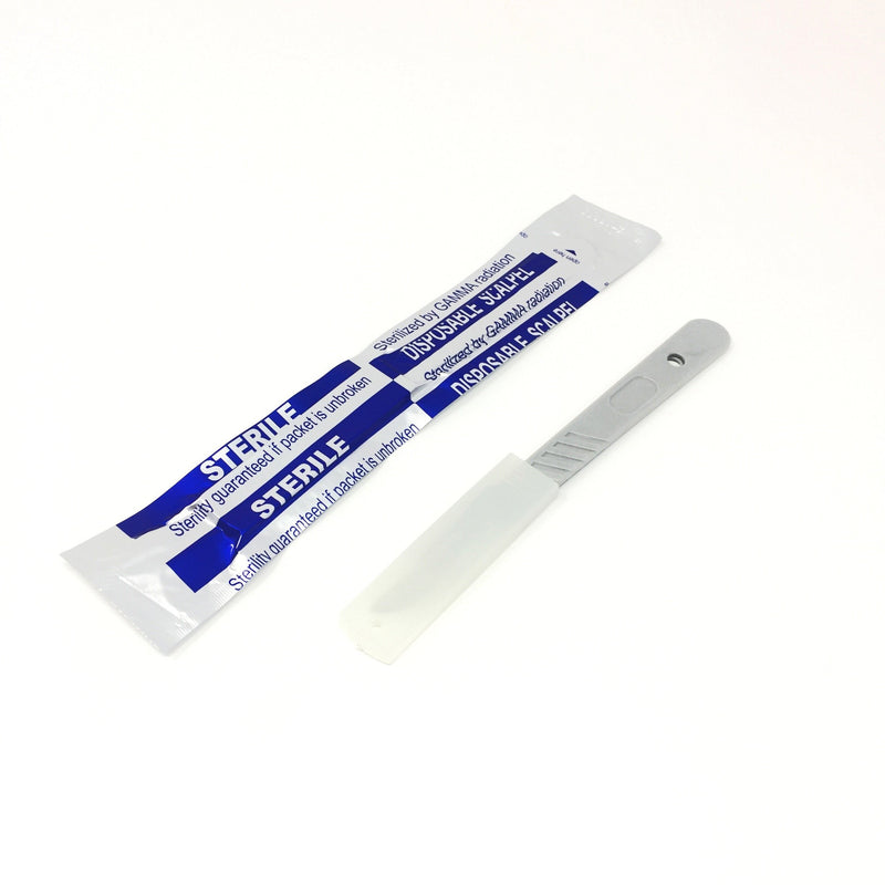 Cynamed Disposable Scalpels No. 15 with Plastic Handle, High Carbon Steel, Individually Foil Wrapped, Sterile, Box of 10 No.15