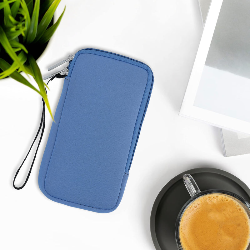 kwmobile Neoprene Phone Pouch Size XL - 6.7/6.8" - Universal Cell Sleeve Mobile Bag with Zipper, Wrist Strap - Azure Blue XL - 6,7/6,8"