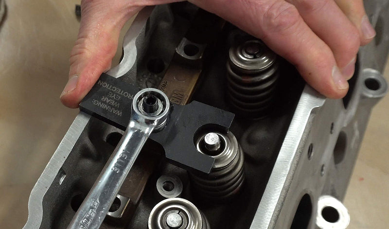 Lisle 16560 Valve Spring Compressor for GM LS