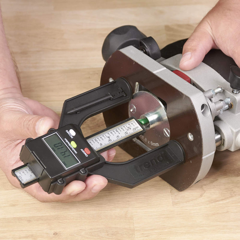 Trend GAUGE/D60 Digital Depth Gauge with 60mm Jaw Opening for Setting Rebates and Grooves