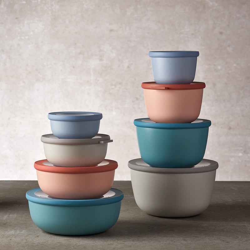Rosti Mepal Cirqula Multi Food Storage and Serving Bowl with Lid, Low 1.3 Quart, White 1.2L/1.3Q Shallow