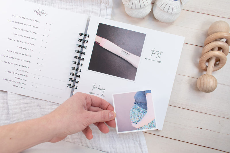 Pregnancy Journal, Black and White: A nine-month journal to document every important pregnancy milestone
