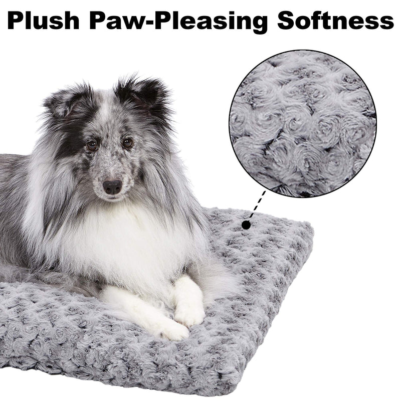 MidWest Homes for Pets Plush Dog Bed | Coco Chic Dog Bed & Cat Bed 18 Inch (Pack of 1) Gray