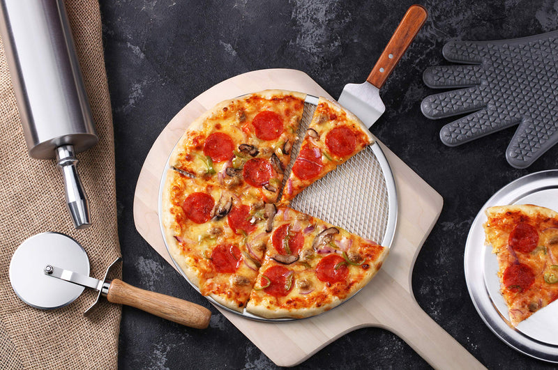 New Star Foodservice 50691 Restaurant-Grade Aluminum Pizza Baking Screen, Seamless, 16-Inch