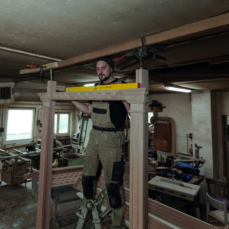 STABILA spirit level Type 80 AS, 30 cm, reinforced aluminum profile, 1 horizontal level, 1 vertical level, integrated slip stopper, Made in Germany