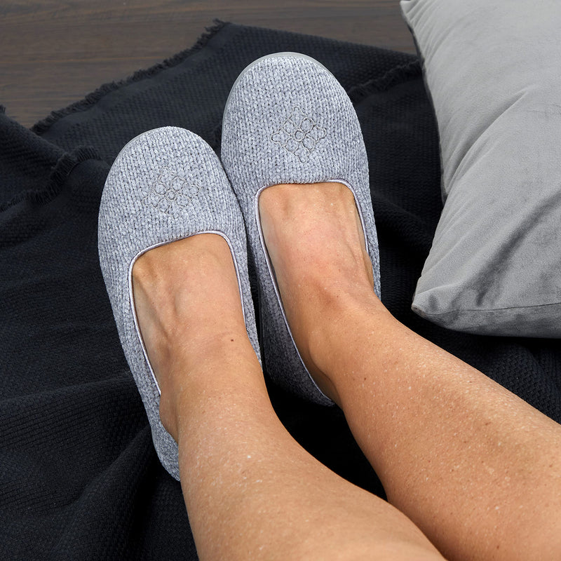 Dearfoams Women's Rebecca Chenille Closed Back Slipper Small Sleet